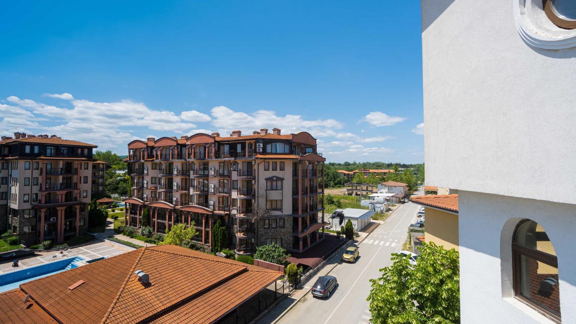Първа Линия Хотел С Адрес К-С Реджина Маре Царево Tsarevo Exterior foto